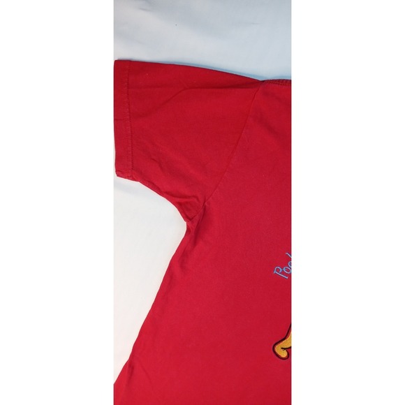 Pooh Felt a Laugh Coming On Red Graphic T Shirt Size S - Picture 7 of 10
